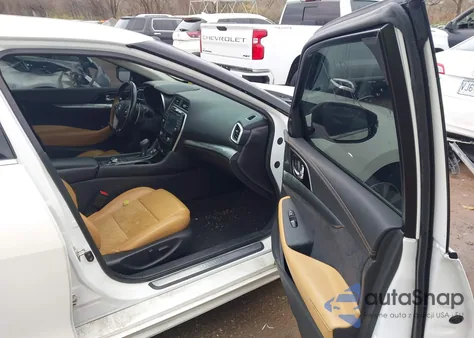 2016 Nissan Maxima 3.5 Platinum/3.5 S/3.5 Sl/3.5 Sr/3.5 Sv z USA, uszkodzony, nr VIN 1N4AA6AP9GC400914